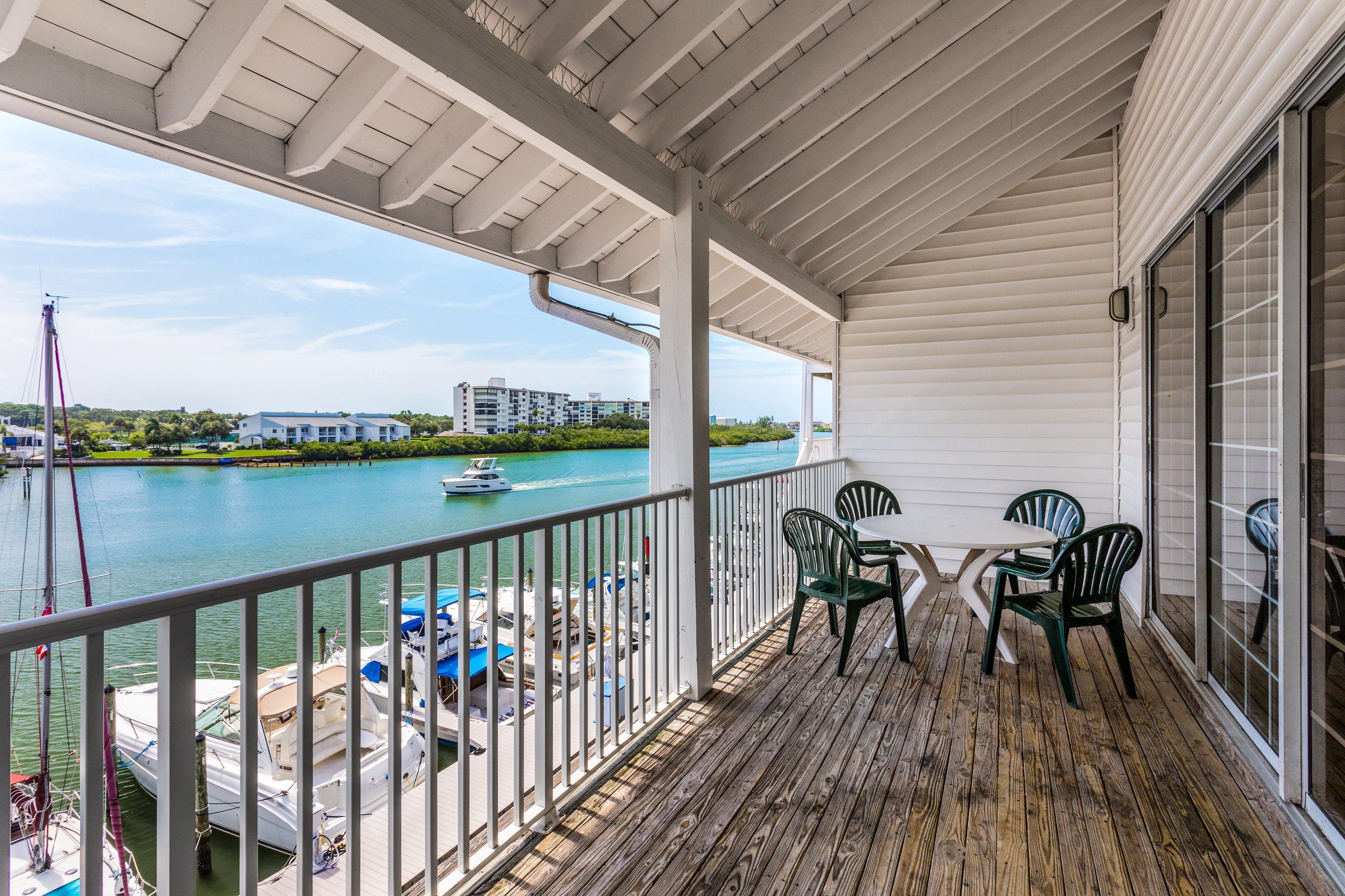 Holiday Inn & Suites Clearwater Beach S-Harbourside Exterior foto